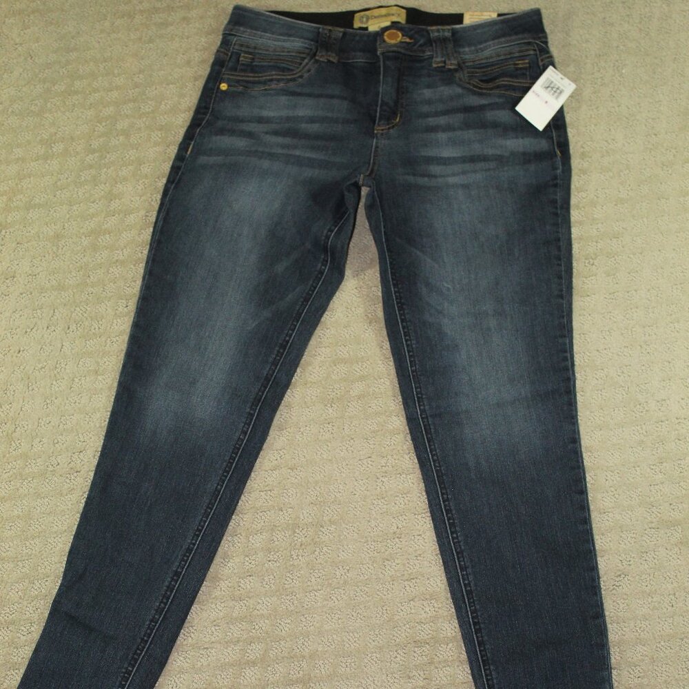 NWT Democracy Mid Rise Ab Technology Ankle Length Blue Jeans